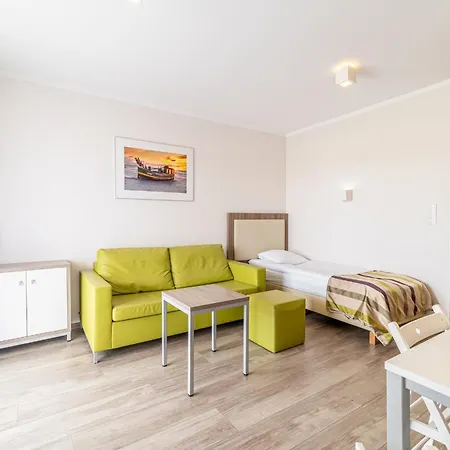 Apartment Eleganckie Sun Seasons 24 Blisko Plazy Z Parkingiem By Renters Niechorze