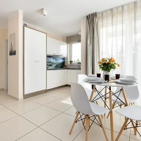 Eleganckie Sun Seasons 24 Blisko Plazy Z Parkingiem By Renters Appartement *